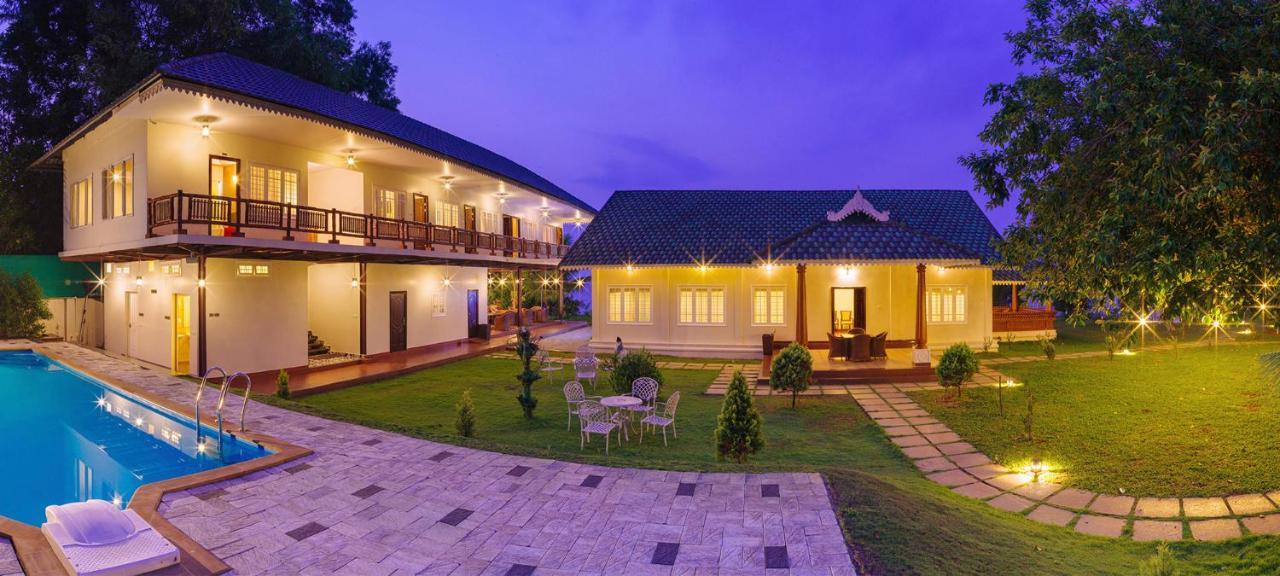 Cyrus Resort Alappuzha Екстериор снимка