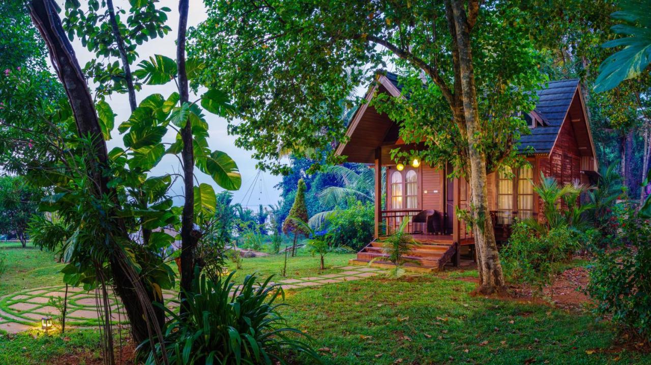 Cyrus Resort Alappuzha Екстериор снимка