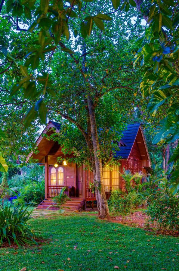 Cyrus Resort Alappuzha Екстериор снимка