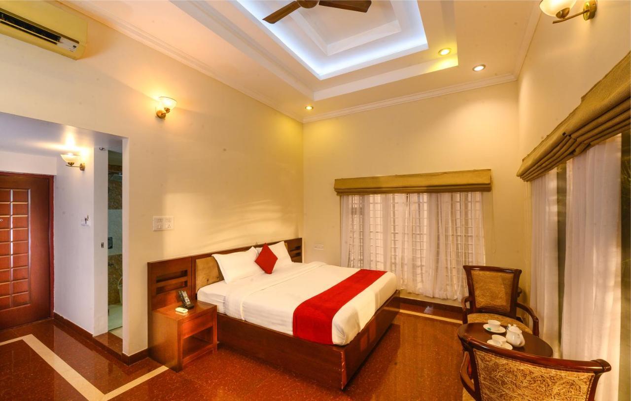 Cyrus Resort Alappuzha Екстериор снимка