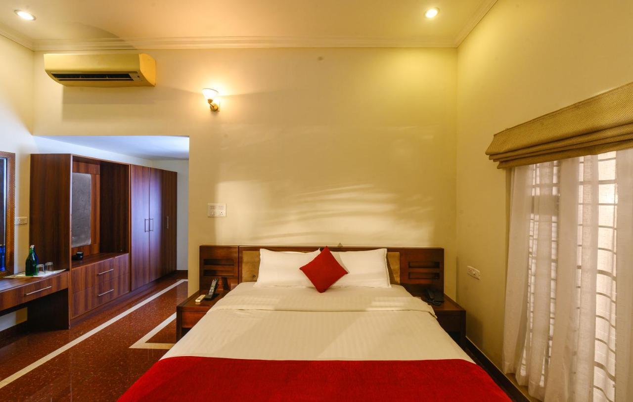 Cyrus Resort Alappuzha Екстериор снимка